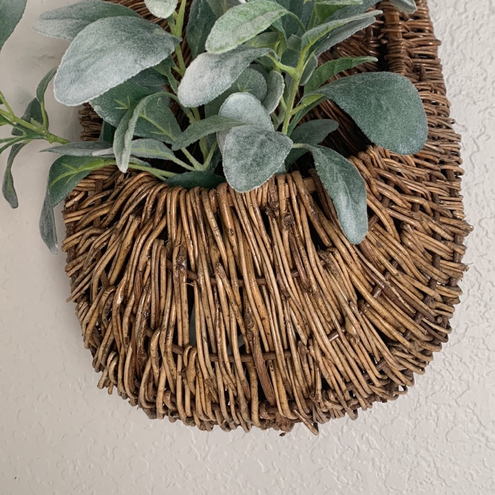 Boho woven hanging wall basket - Picture 3 of 10